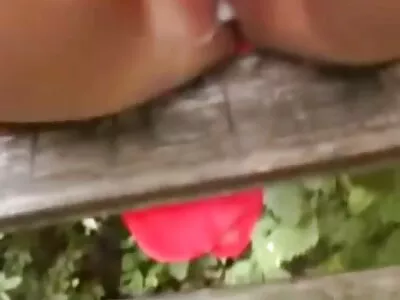 Kameran miehistö valitsi tämän kaduilta ja pyysi kotimaiset seksivideot suihinottoa