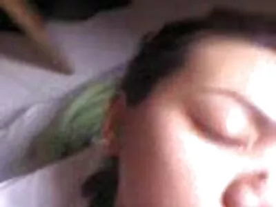 Vaalea kauneus saa seksuaalisen nautinnon ratsastaa kovalla alastonsuomi videot peniksellä