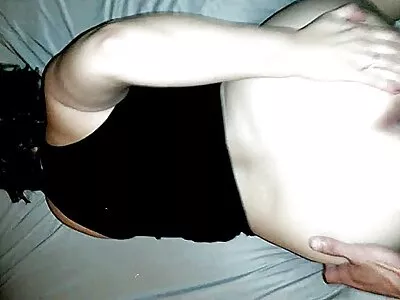 Pirteä ilmaiset seks nuori brunette saa kyytiä vanhempi rakastaja