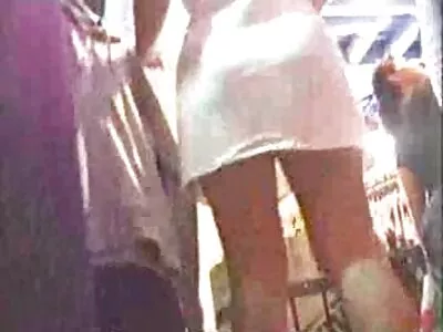 Povekas MILF ja hänen luokkatoverinsa juhlivat yhdistämistä erotiikka videot harrastamalla seksiä