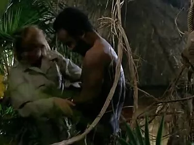 Inkivääri tipu on seksivideo ilmainen sidottu ja perseestä hänen julma mestari